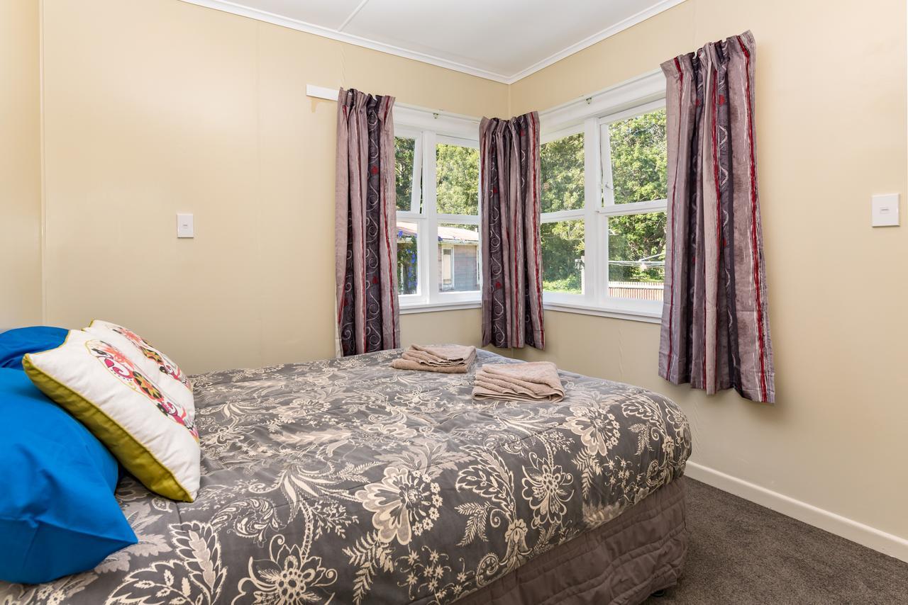 Waitangi Beach Bach 30B Exterior photo
