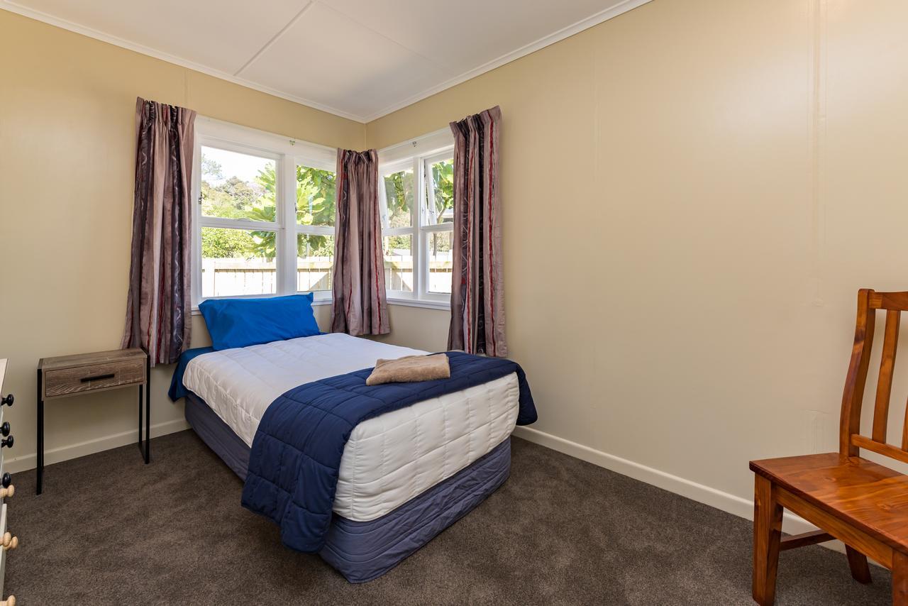 Waitangi Beach Bach 30B Exterior photo